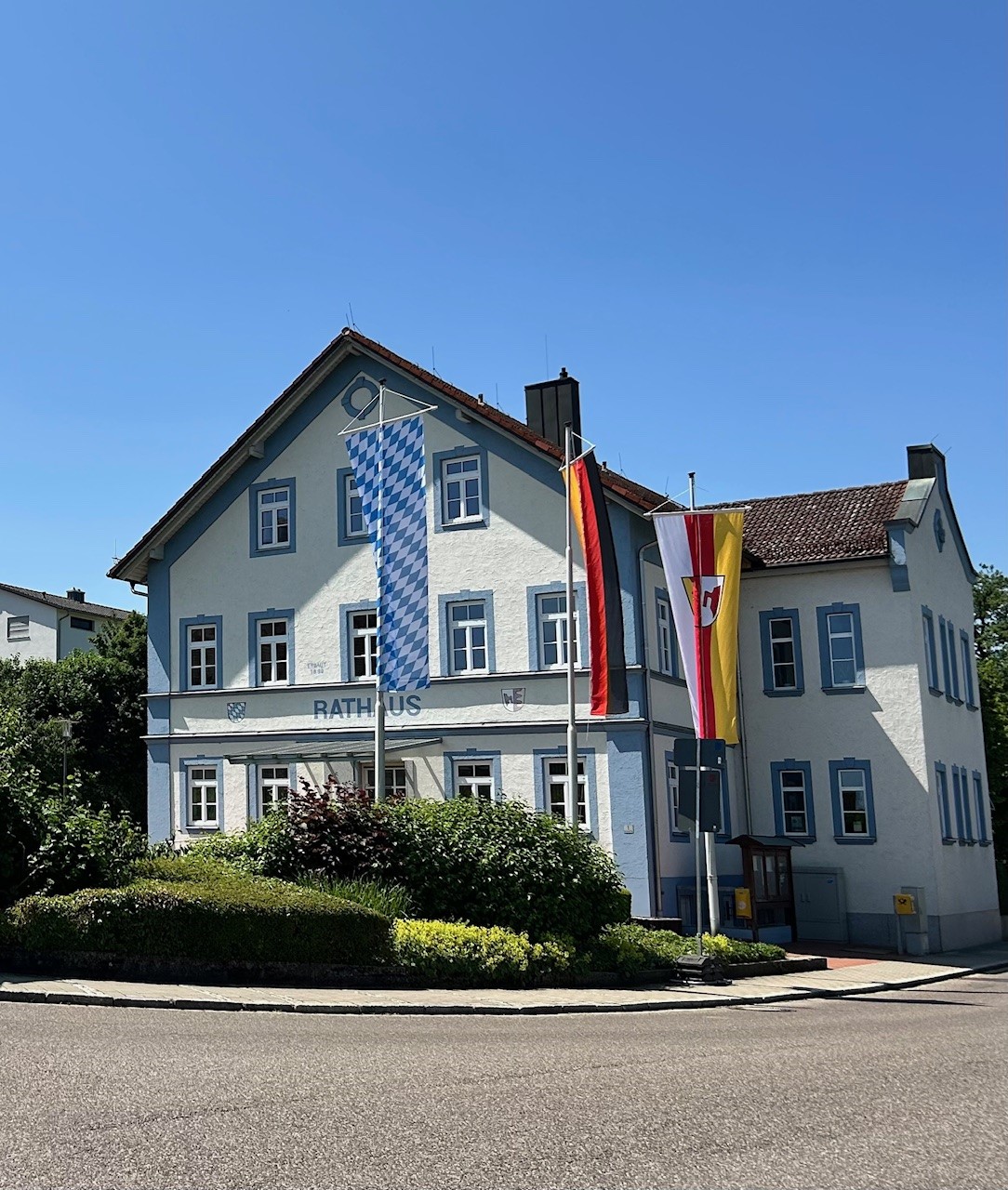 Trauerbeflaggung am Rathaus